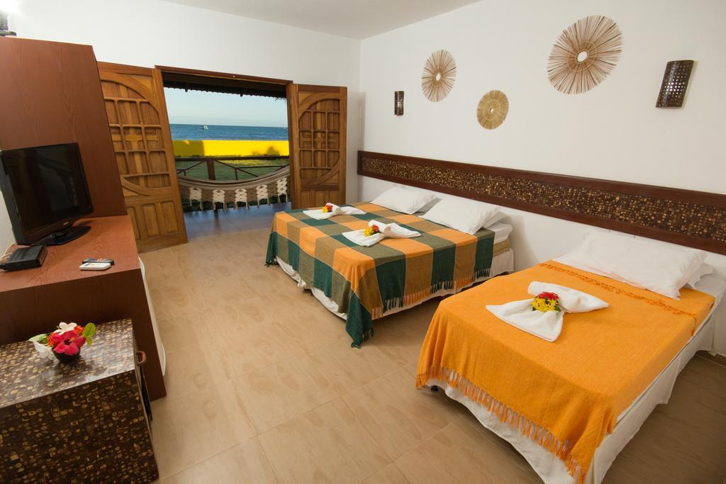 Pousada Venezia Tropicale จาปาราตินกา ภายนอก รูปภาพ